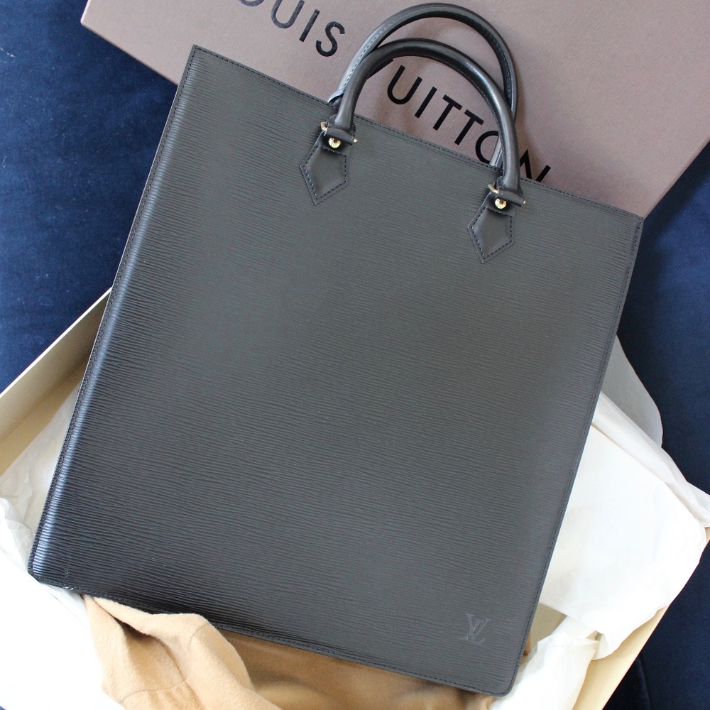 NEW Louis Vuitton Black Epi Leather Sac Plat Tote